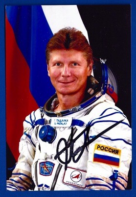 Gennady Padalka Russian cosmonaut signed picture