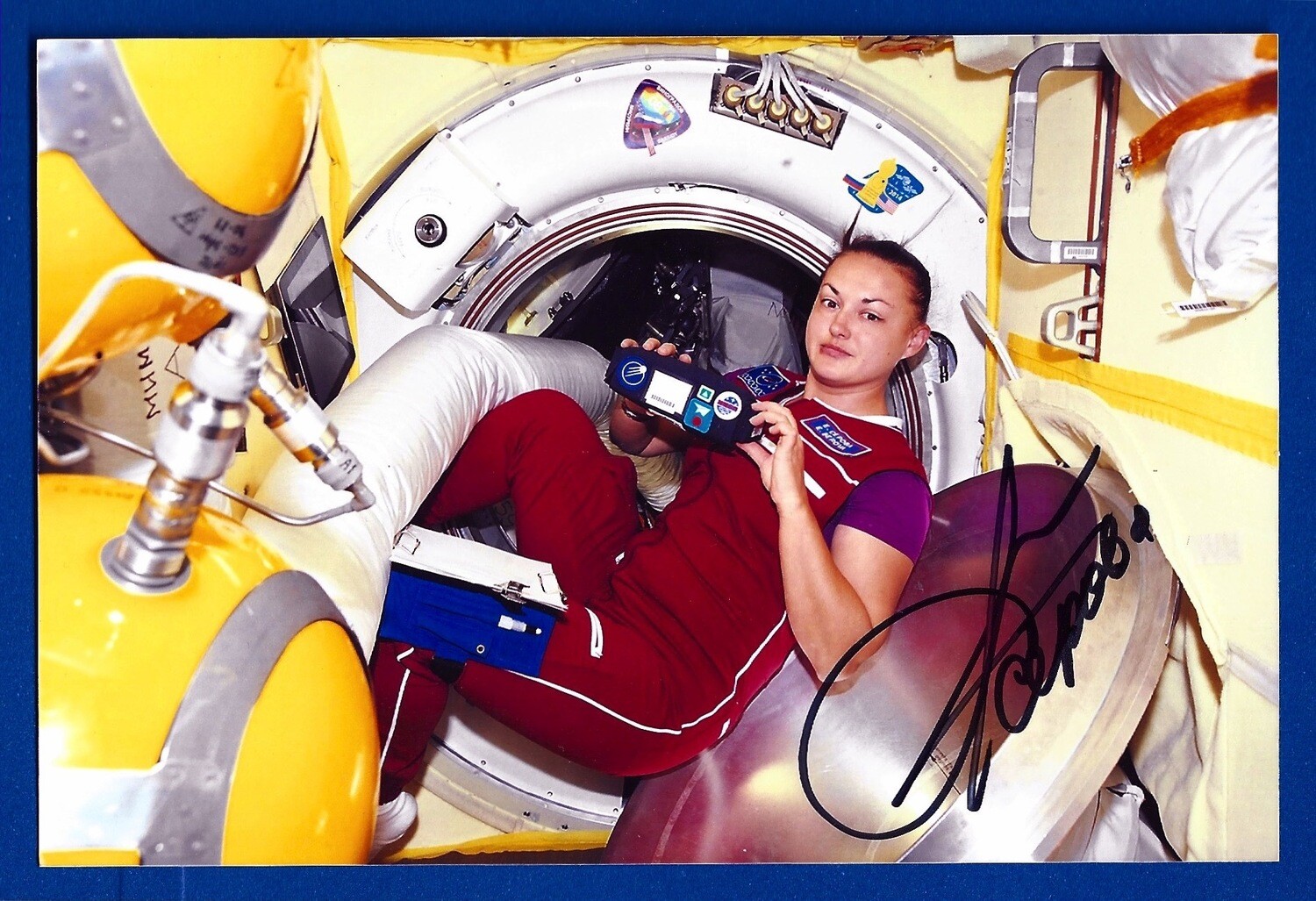 Yelena Serova Russian cosmonaut signed postcard