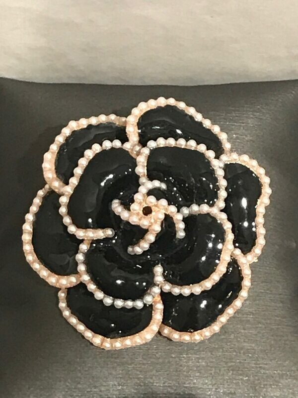Brooch Camelia Pearls Enamel