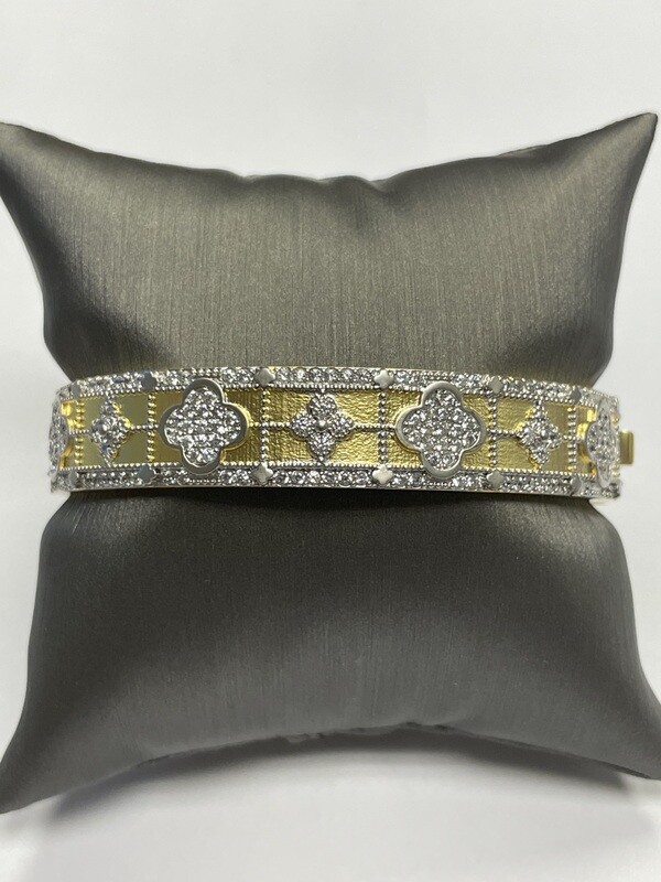 Bangle Gold/Silver with pave flowers trim