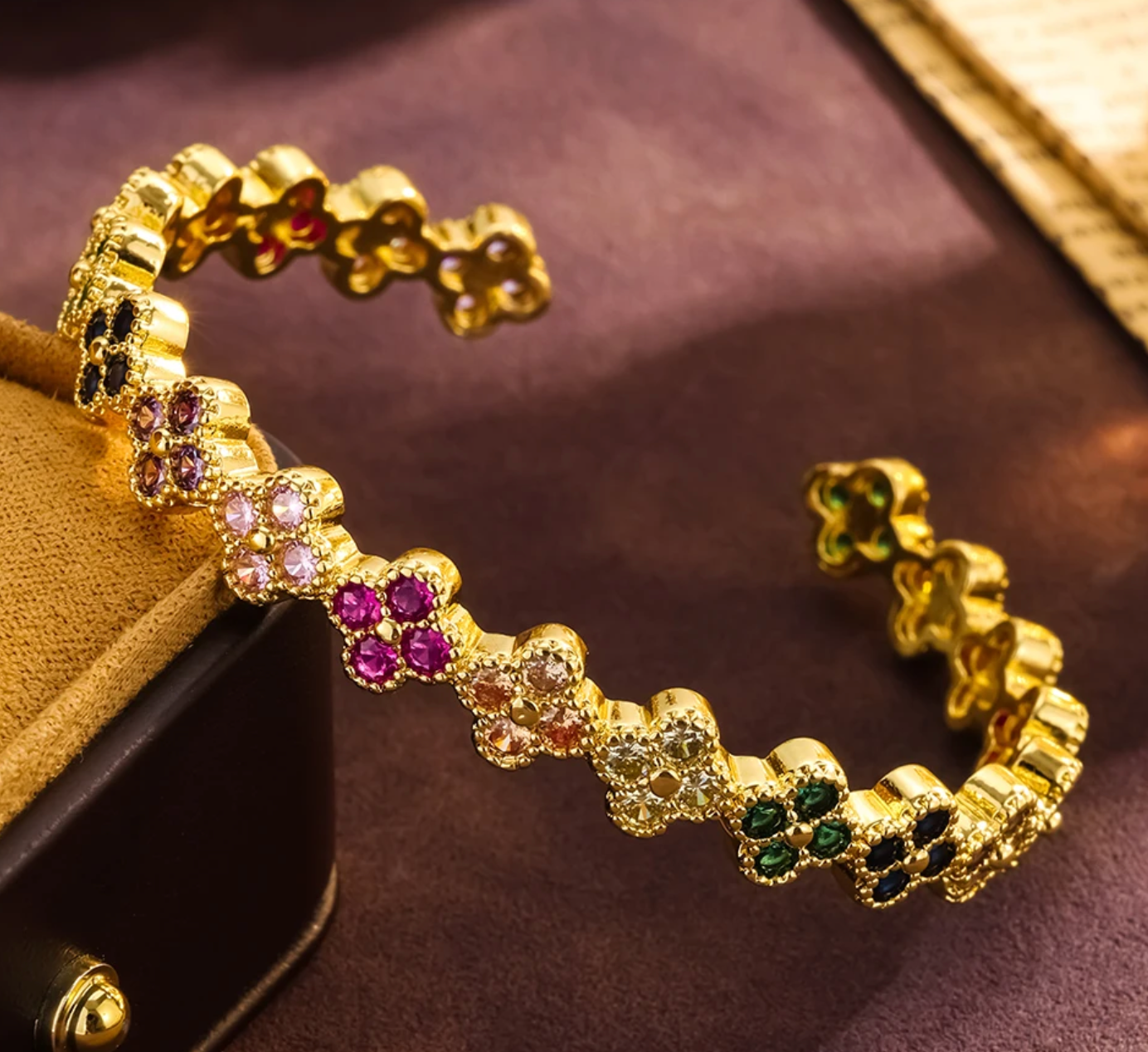 Cuff Clovers