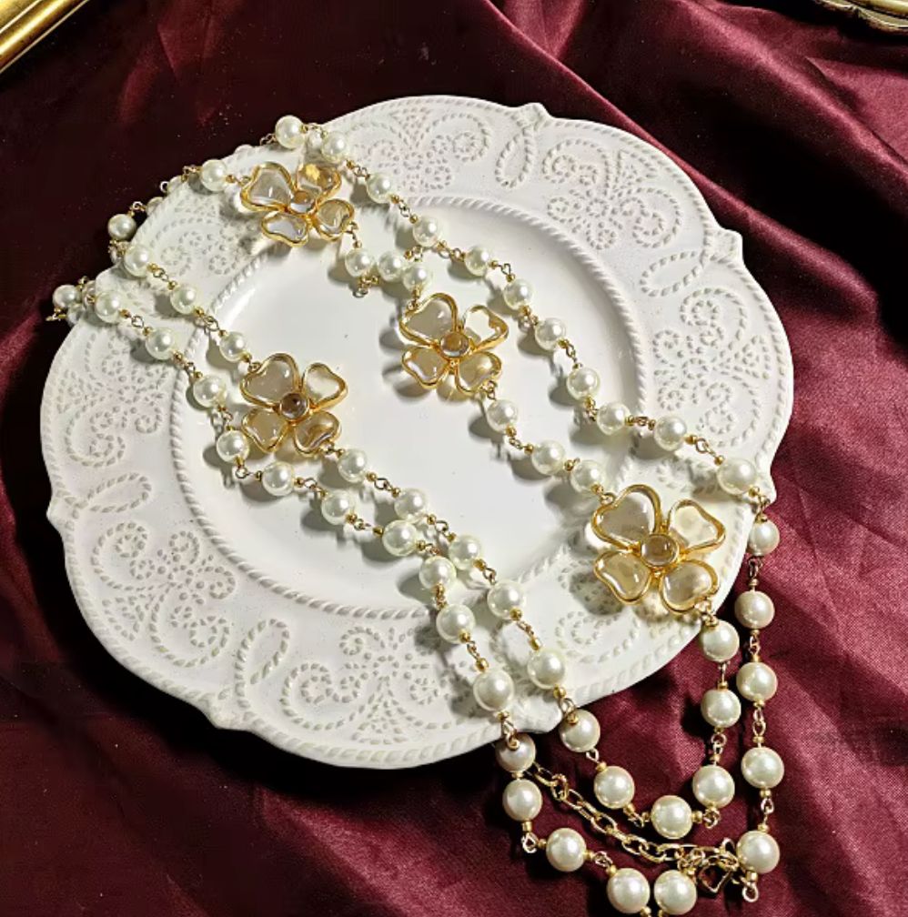 Necklace Flowers