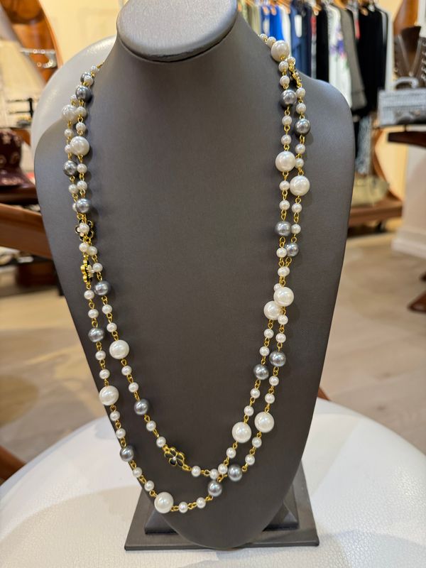 Necklace Pearls And Flowers