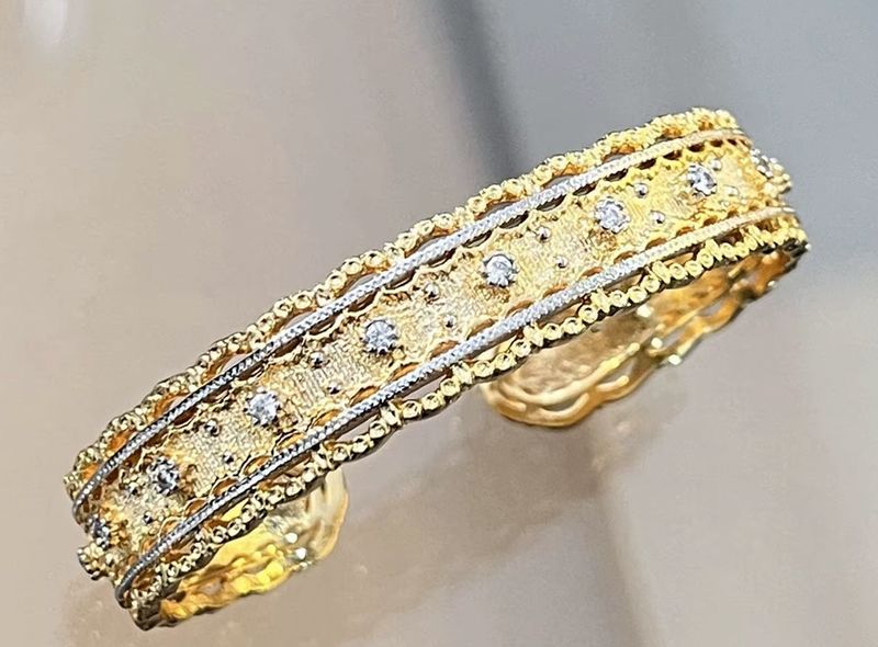 Bracelet Cuff Century
