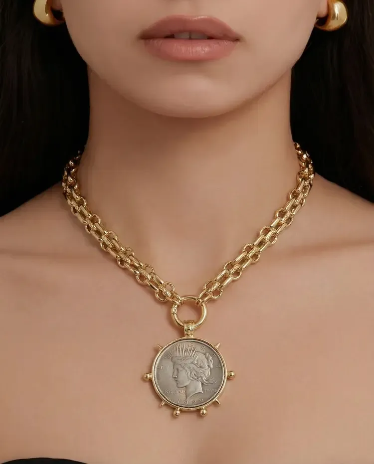 Necklace Medallion Lady Liberty