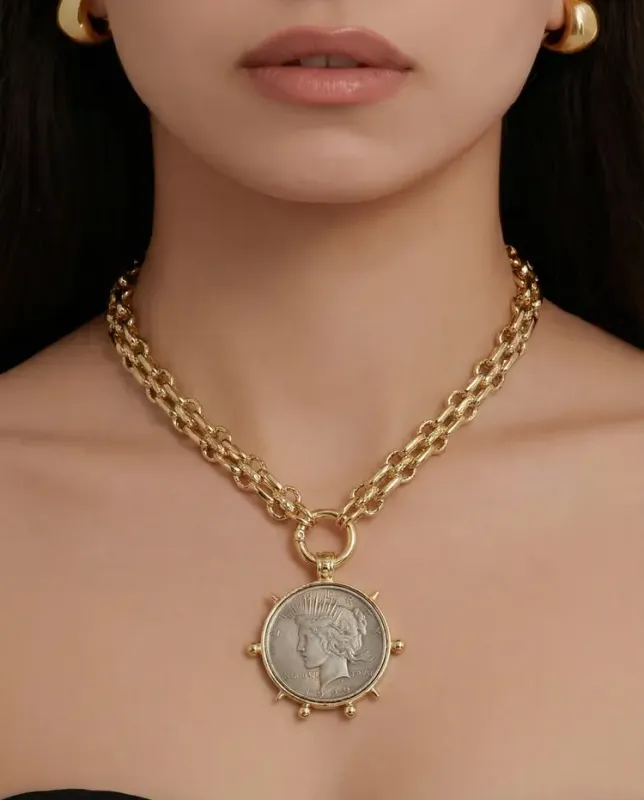Necklace Medallion Lady Liberty