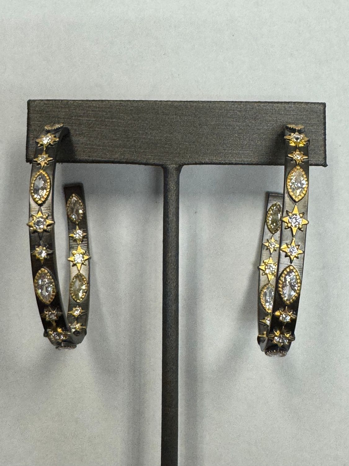 Earrings 7699E