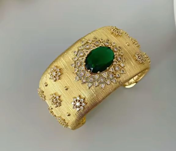 Cuff Balantine