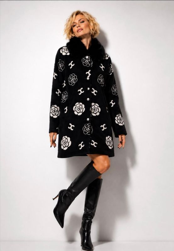 Coat Rose