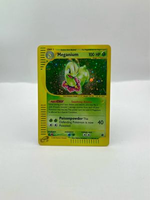 18/165 Meganium Light Play Holo