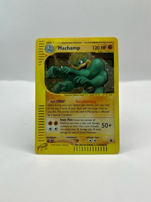 16/165 Machamp Near Mint Holo