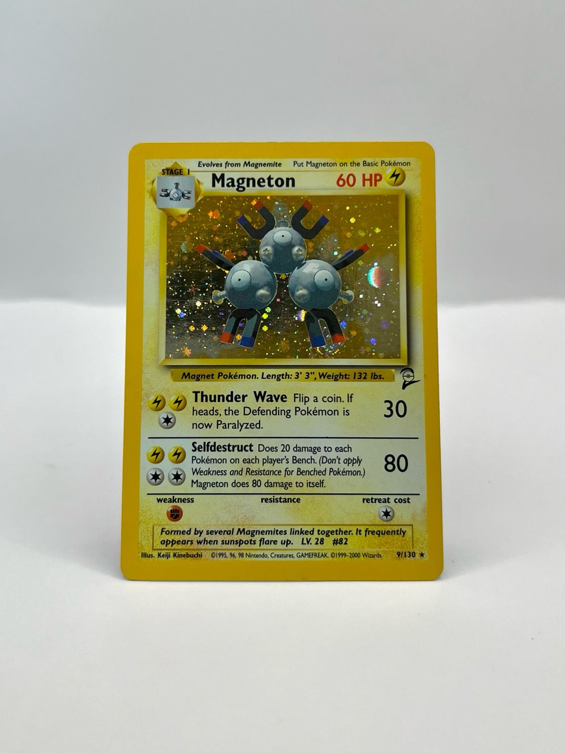 9/130 Magneton Light Play Holo