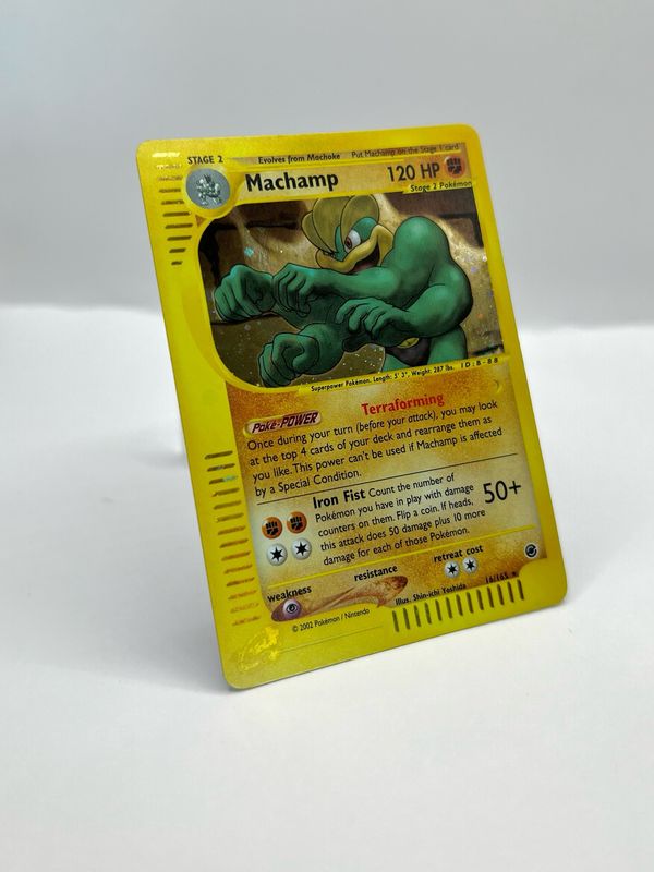 16/165 Machamp Near Mint Holo