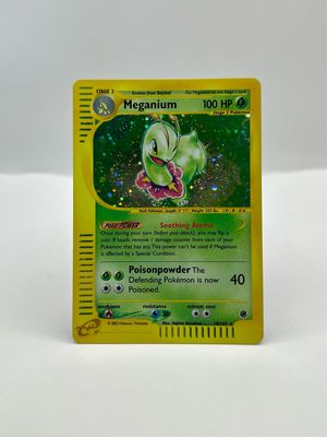 18/165 Meganium Light Play Holo