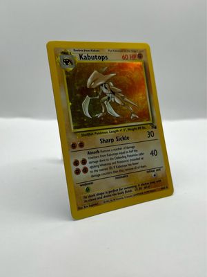 9/62 Kabutops Near Mint Holo