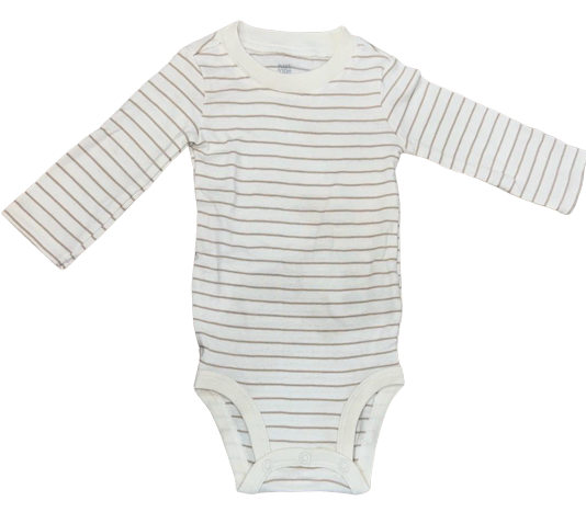 Mameluco crema Carter