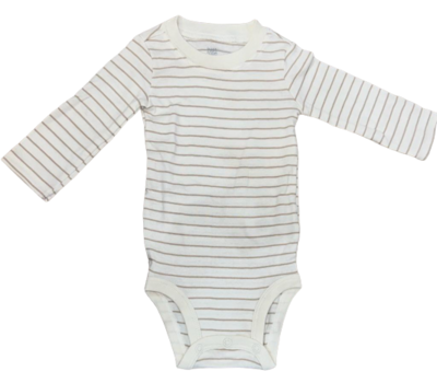Mameluco crema Carter
