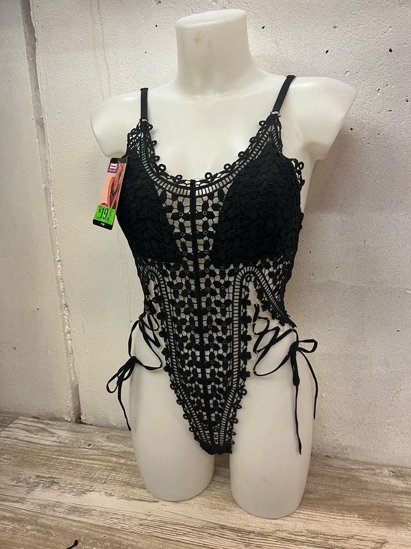 Sublime body noir en dentelle crochet 😍 et laçage