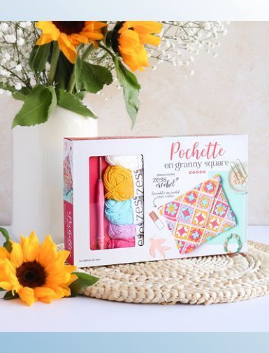 COFFRET POCHETTE EN GRANNY SQUARE
