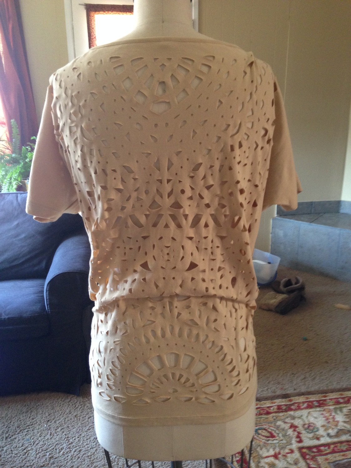 Laser Back Tee Cream