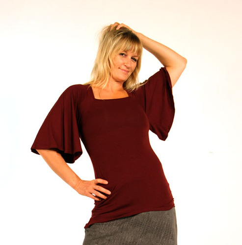 Azalyne Tee burgundy
