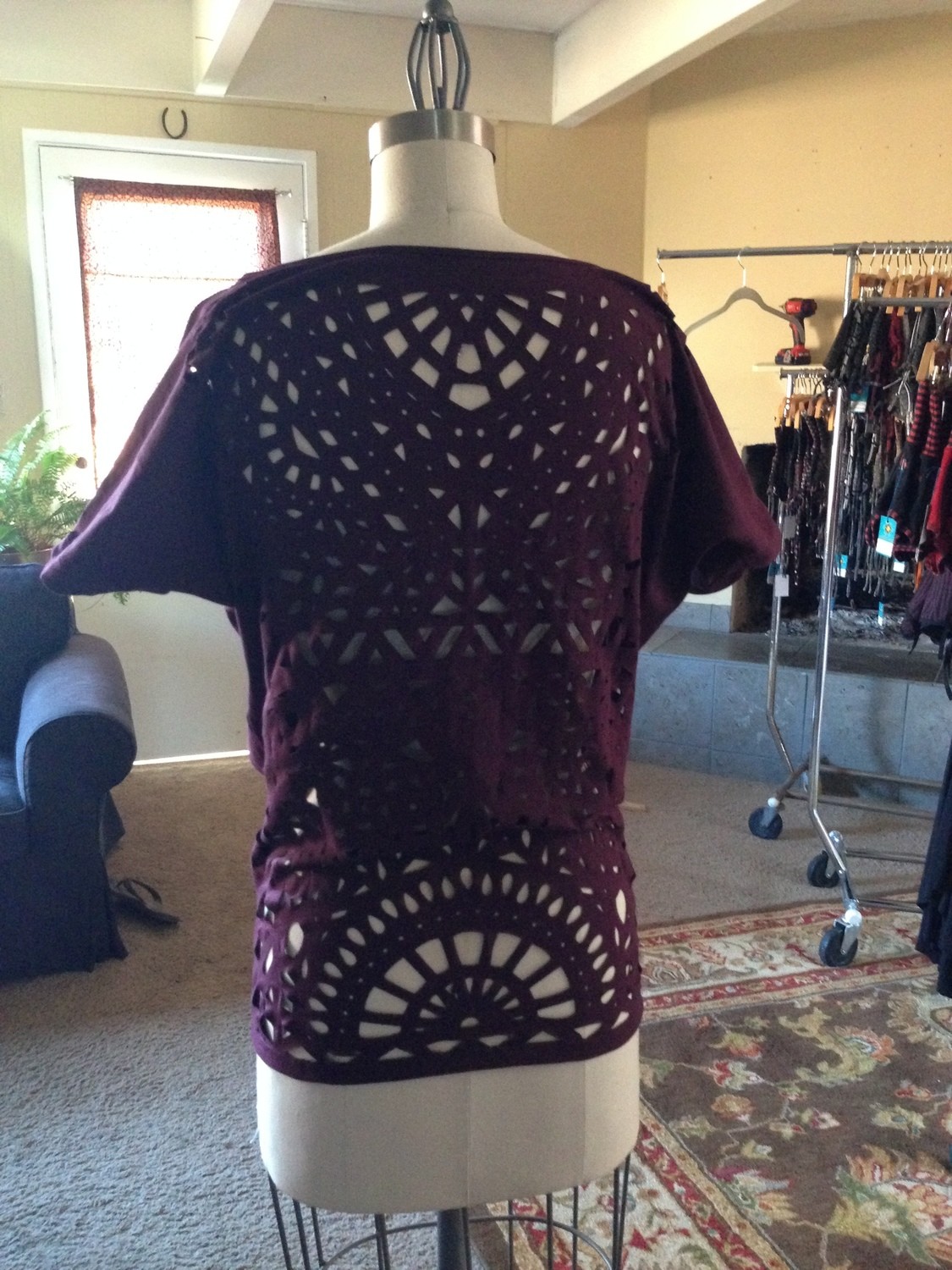 Laser Back Tee Burgundy