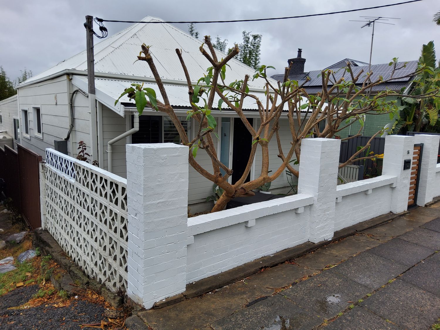 14 Russell Street, Woonona 14 Russell Street, Woonona