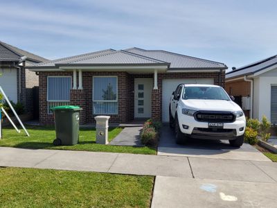 14 Gugara Street, Calderwood 14 Gugara Street, Calderwood