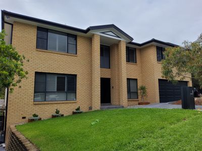 5 Dalmeny Avenue, Figtree