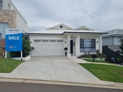 6 Bristlebird Drive, Calderwood 6 Bristlebird Drive, Calderwood