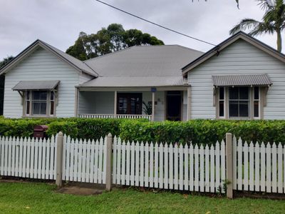 6 Lachlan Street, Thirroul 6 Lachlan Street, Thirroul