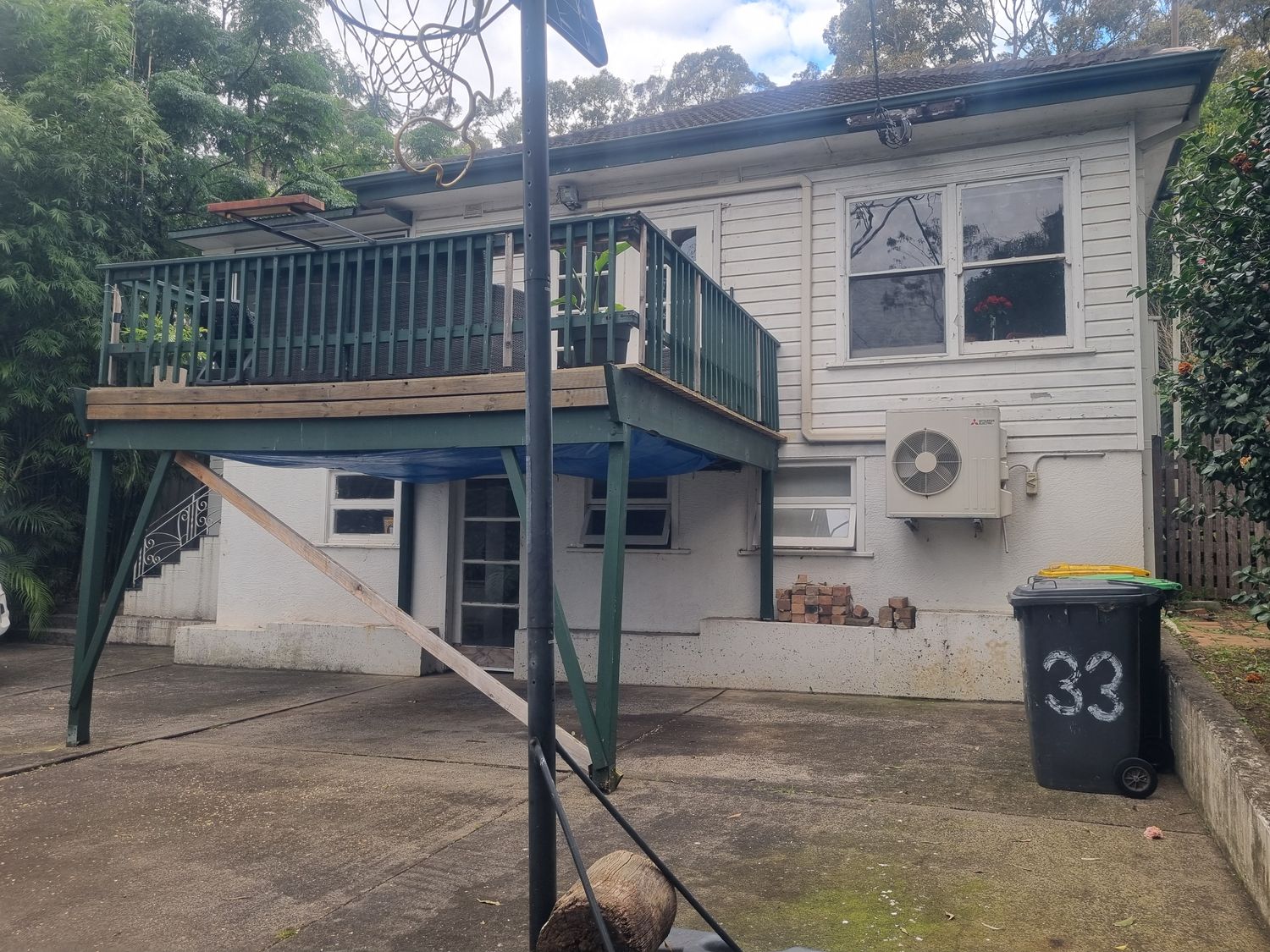 33 Robertson Street, Coniston 33 Robertson Street, Coniston