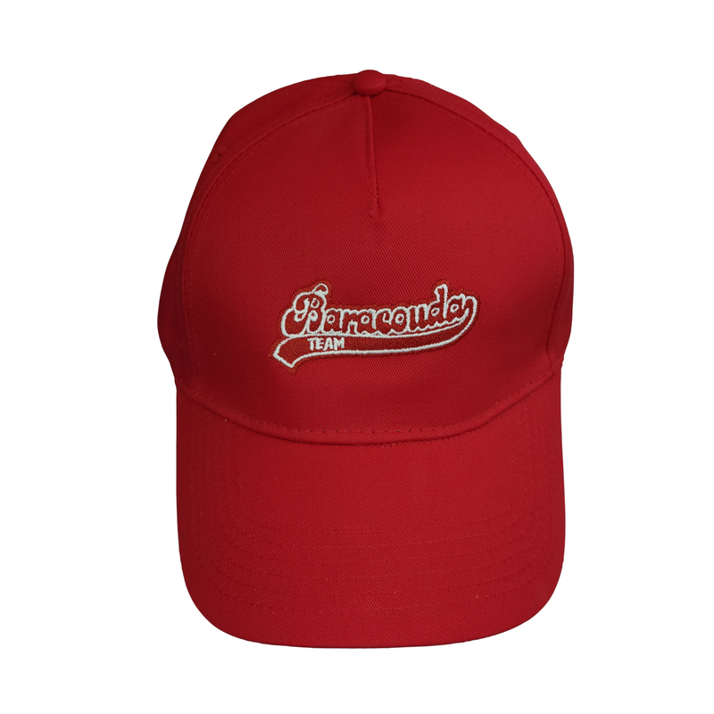 Casquette rouge brodé