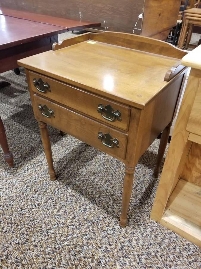 Ethan Allen Side Table w/ Drawers