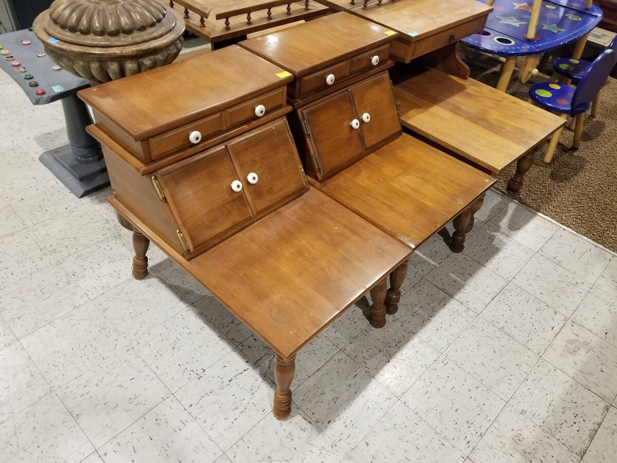 Pair of O&#39;Hearn Sugar Maple Side Tables