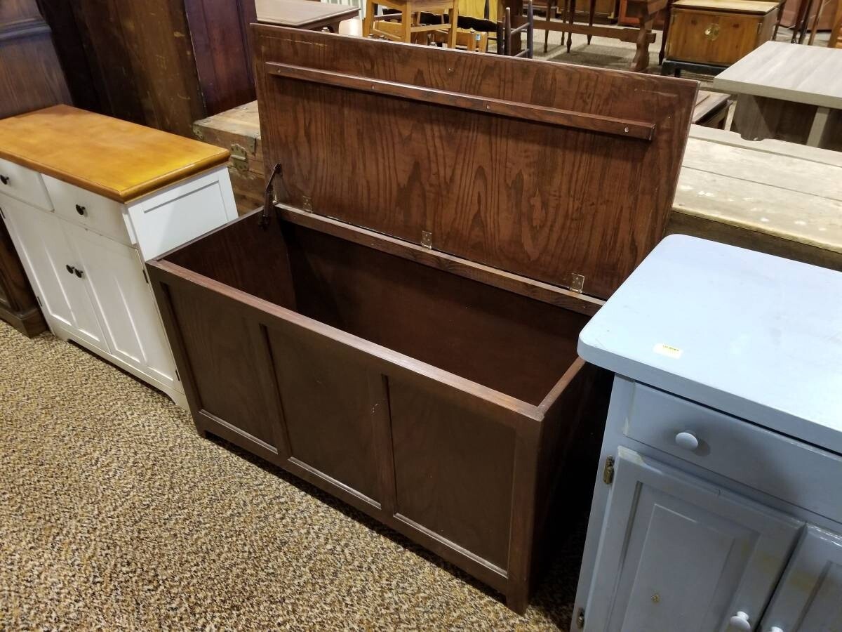 z Large Paneled Chest