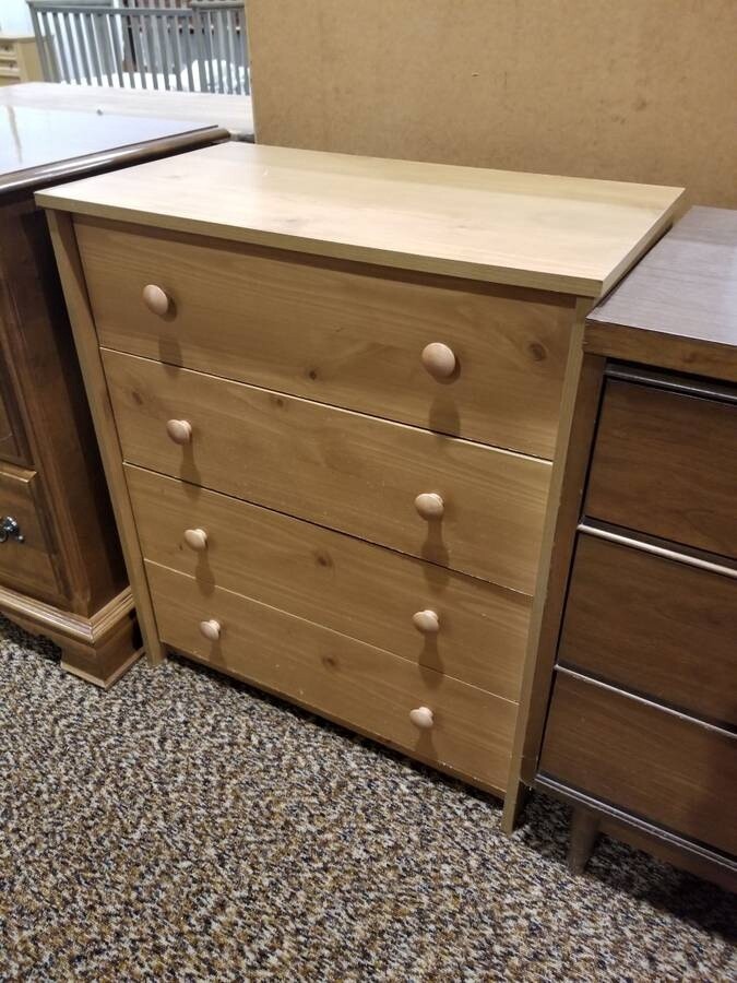 Small 4-Drawer Dresser / Chest