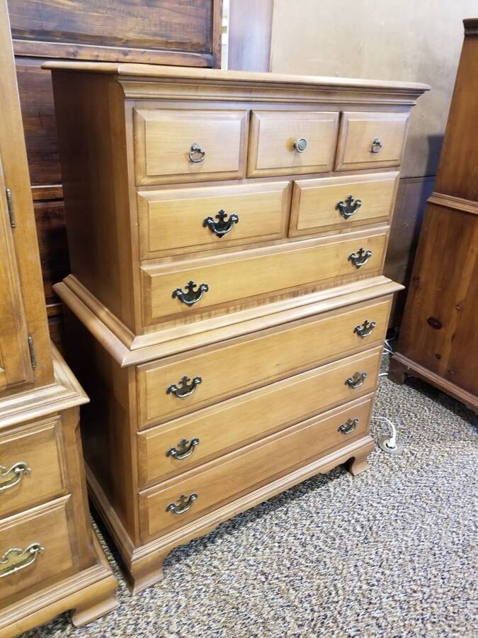 Sumter 9-Drawer Dresser