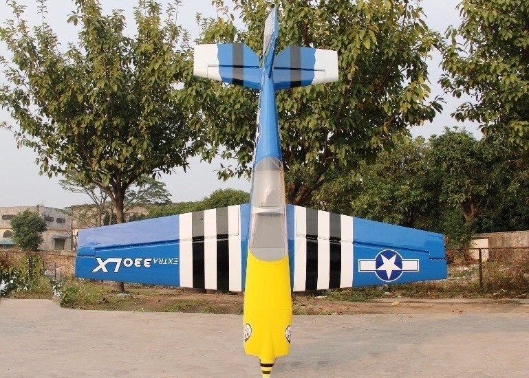 PILOT-RC EXTRA 330LX - CFK/Carbon-Competition, 100ccm, Spw 2610mm, ARF