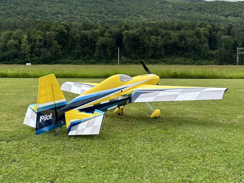 PILOT-RC Edge 540 V3 - 103'' 2643mm