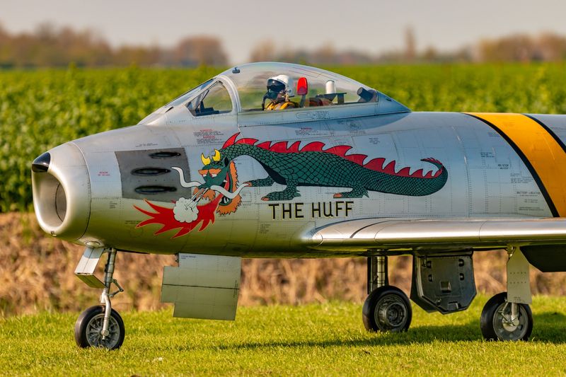 F-86 3,1 m Voll GFK/CFK Bausatz silber