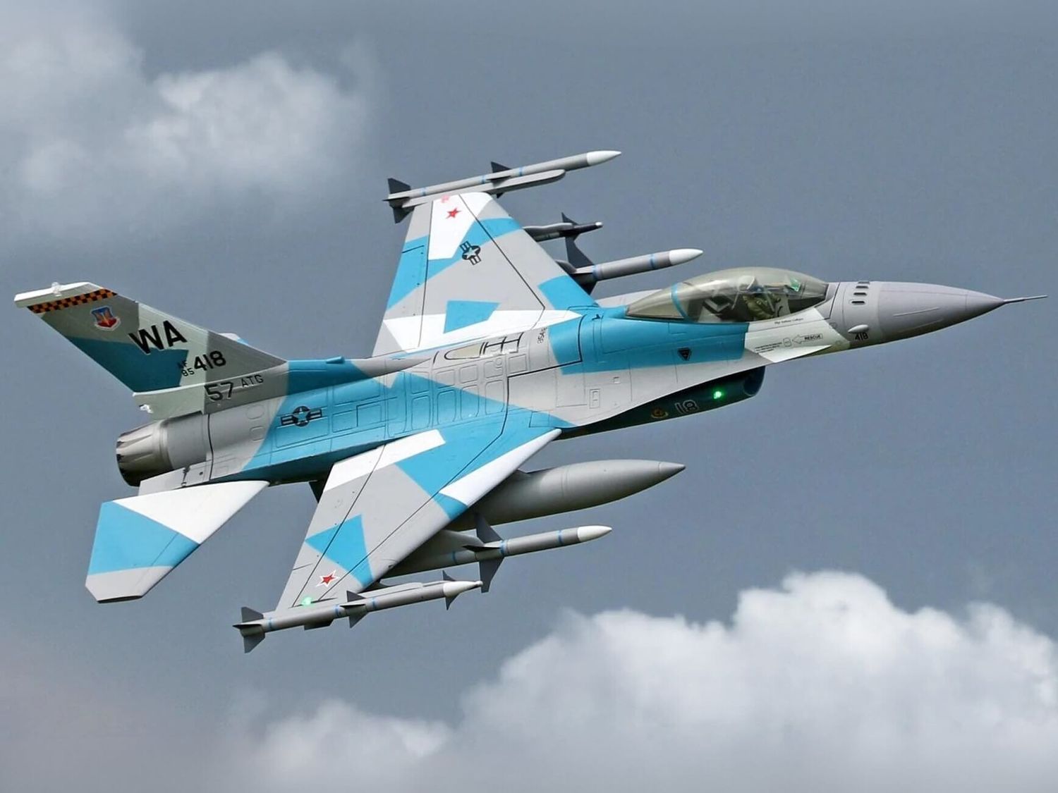 Freewing Falcon F-16C V2 - 90mm EDF Jet - Spw 955mm, PNP 6S-Set