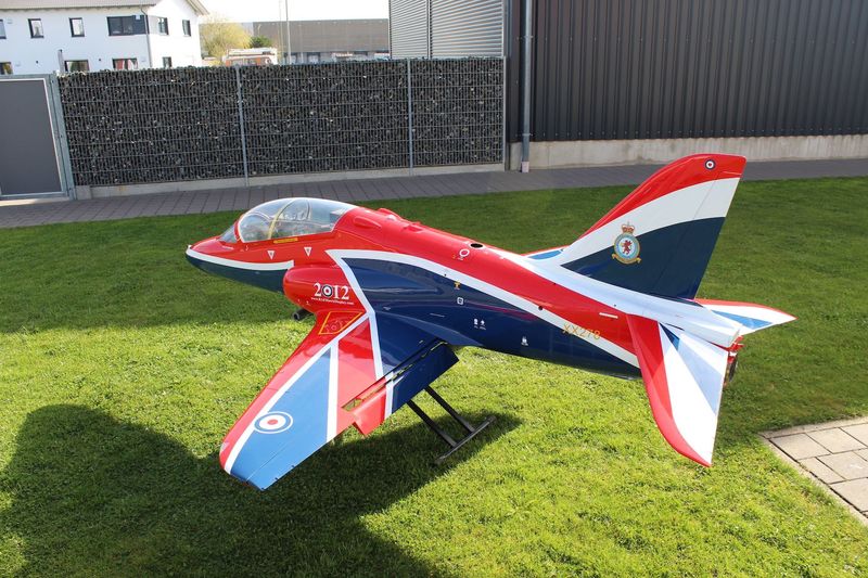 HAWK 100 1:3,5 (2,85 m Spw) PnP, lackiert im Wunschschema