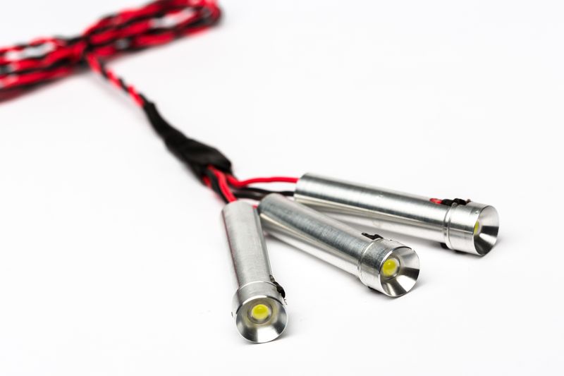 12mm Dreifach-Scheinwerfer, 3x8W, T-FUSE