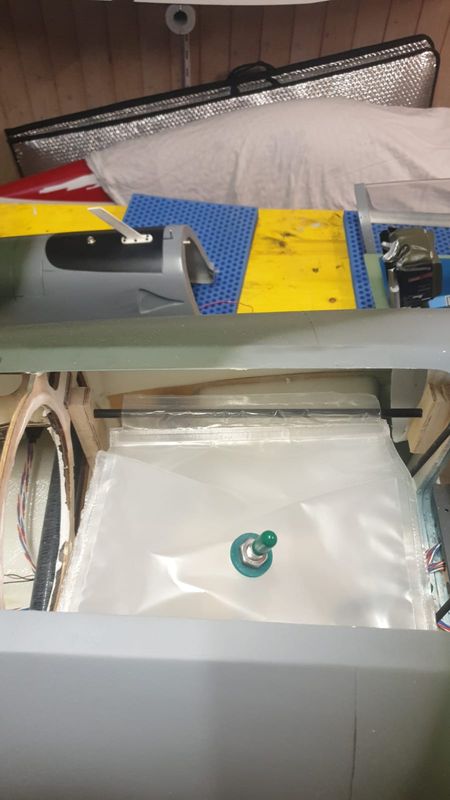 Beuteltank für Top RC Super Galeb G4
