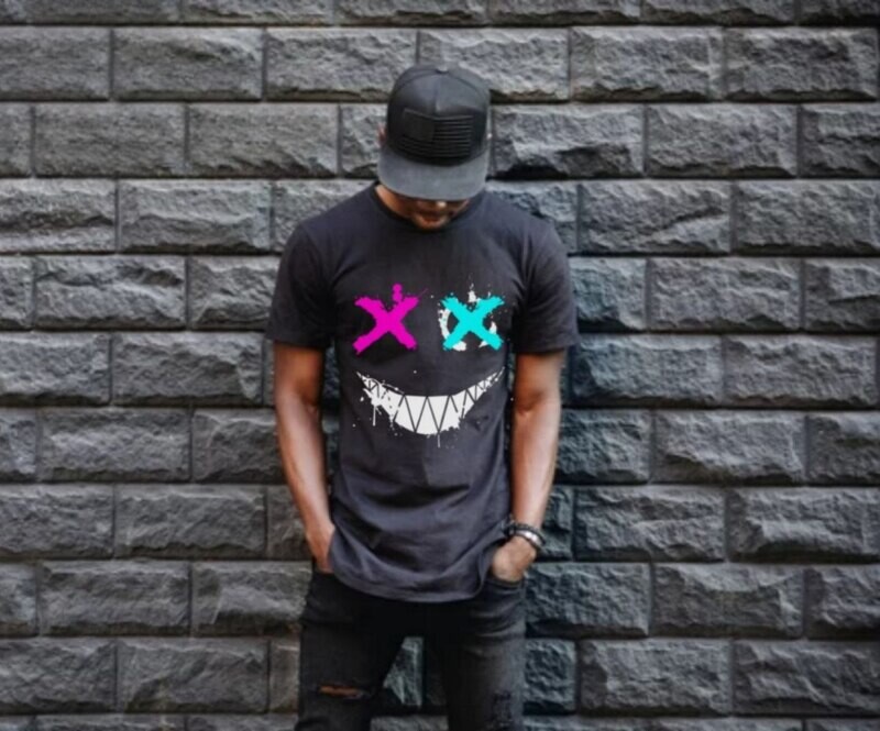 Wockee smile_Elite Tee black