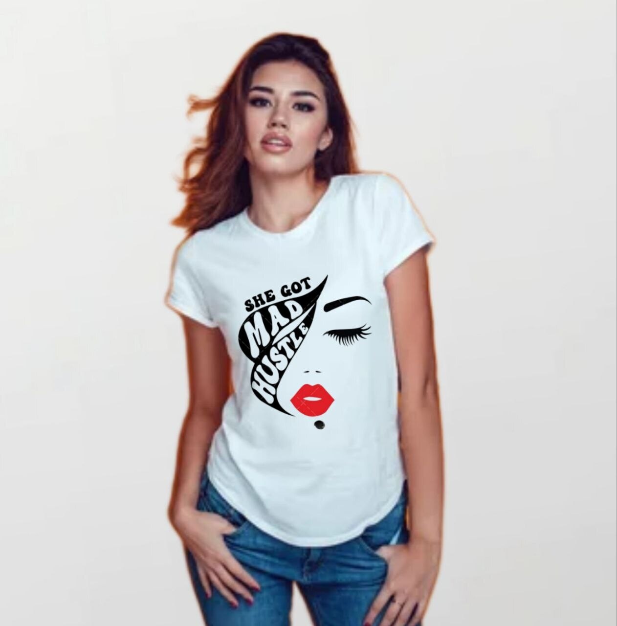 Mad hustle_Women&#39;s Elite Tee white