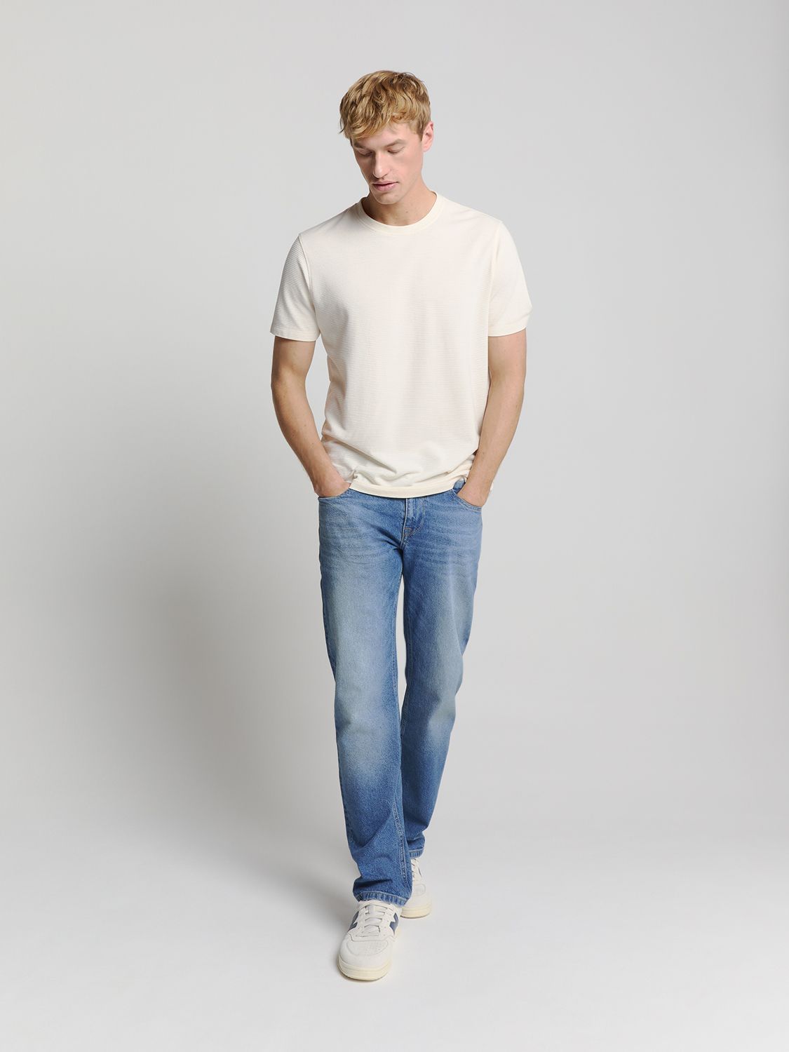 No Excess Denim, Relaxed Fit 715, Stone Used,