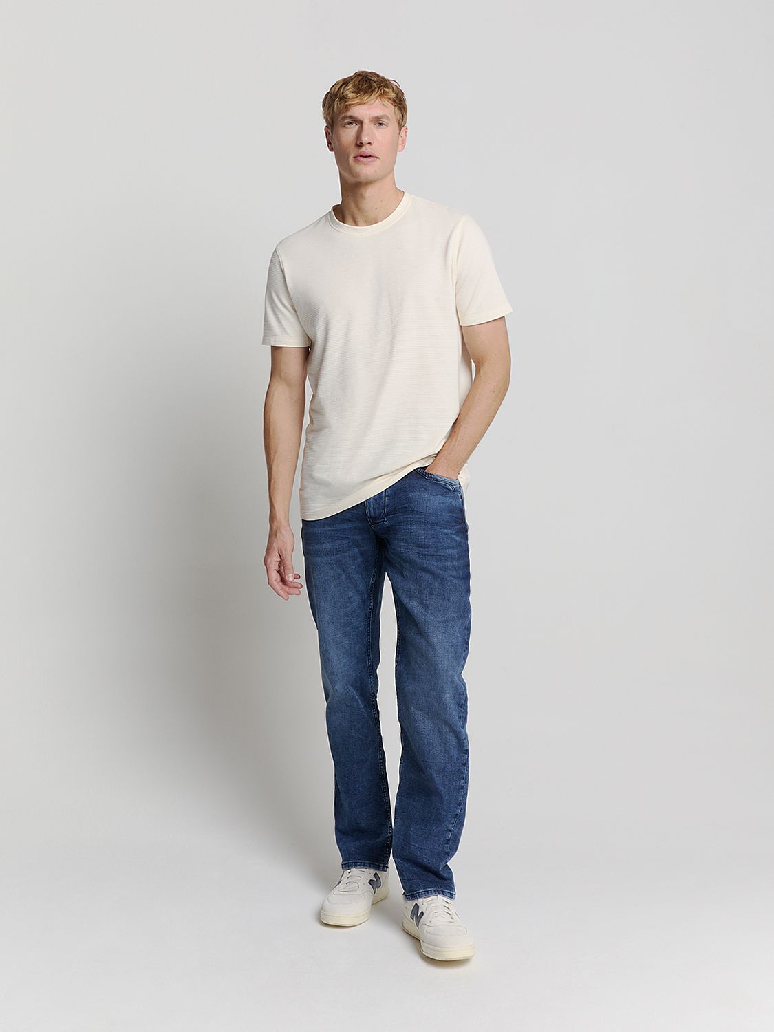 No Excess Denim, Relaxed Fit 715, Stone Used,