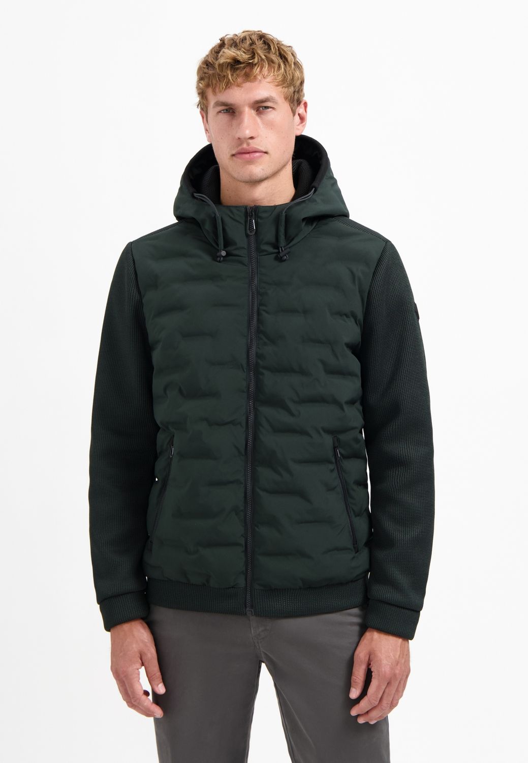 No Excess Jacket Short Fit Sealed Hooded Knit